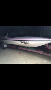 Speed boat 80's