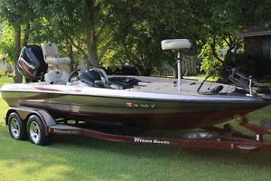 2005 TRITON TR-20X TR20X 20' Bass Boat Excellent, NO RESERVE!!!!
