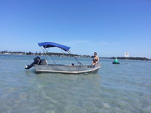 DE-HAVILLAND BOAT