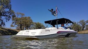 Lewis Ski Boats - Prestige