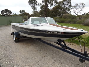 Ski Supreme - Ski Boat