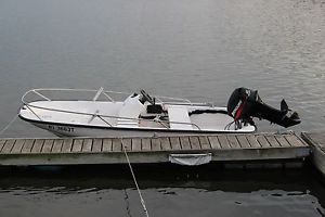 2001 Boston Whaler