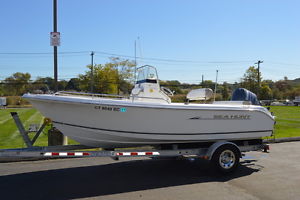 2009 Sea Hunt Ultra 186 Center Console
