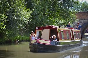 Narrowboat 49ft sleeps 2-4 reverse layout