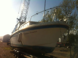Princess 32 Motor Cruiser mid 1970's 4/5 berth