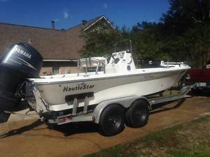 2009 Nautic Star 2110