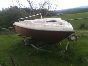 15 Ft runabout never been in water  Swap for Ute