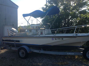 1988 Boston Whaler 18' Outrage