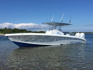 2016 Statement Marine 35 SUV