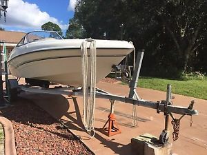 1998 Four Winns Horizon QX