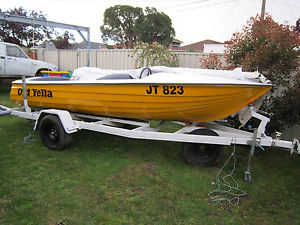 merlin mirage ski boat speed boat