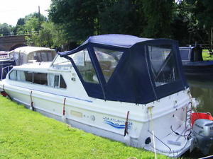 Gorgeous new shape GSA Marine Atlanta 24 ft Motor Cruiser narrow boat - 2010