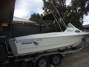 Streaker fishing boat