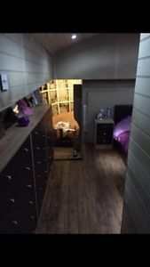 House boat live aboard
