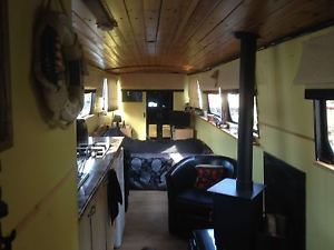 Narrow Boat "Midnight Kiss"