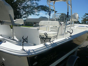 2011 Carolina Skiff DVL 218