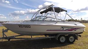 Falcon Thunderbird Bowrider Ski Boat