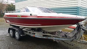 Fletcher Arrowstreak 19 ft with 4.3 V6 alpha 1 leg roller coaster trailer