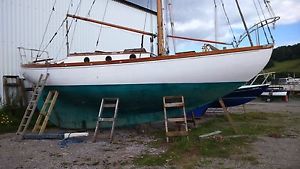 30ft Harrison Butler Classic Yacht