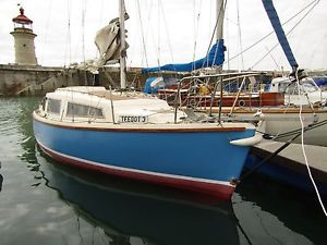 Sailing Boat, 22' Itchen Ferry, Bilge Keel, Volvo Inboard Twin Cylinder Diesel