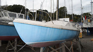 Sailing Boat - Hunter 17 - Project