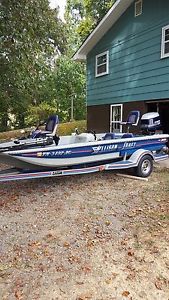 1977 Allison Bass Boat