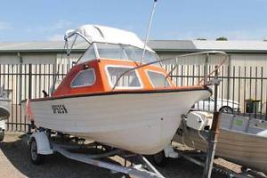 half cabin boat 12mth rego 50hp ready to go