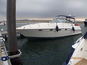 39 ft Cruiser Esprit 3670 twin diesel Motor yacht