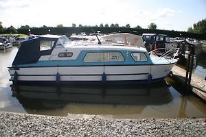 Cabin cruiser Nauticus 27