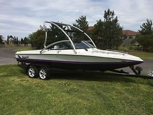 Tige' PRE 2002WT SKI/WAKE BOAT
