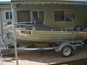 Stacer Sea Sprite 390 Fishing Boat