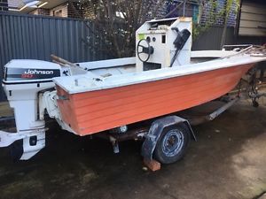 Boat - center console, Deep V - 15ft