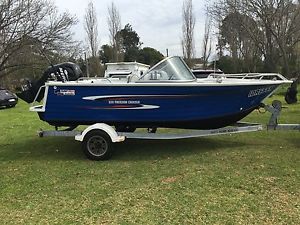 2008 quintrex boat bow rider  520 freedom sport fishing cruising family