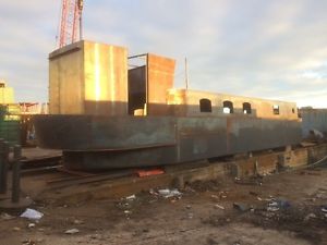 dutch barge, wide beam, narrow boat, work boat. Build slot