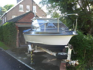 boat 21ft fast fisher