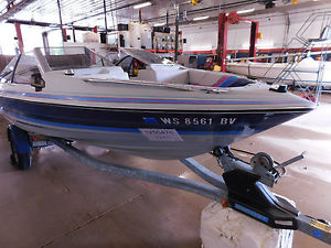 17' Bayliner Capri 2.3 OMC In/Outboard Escort Trailer T1255474