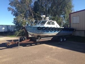 29' Aluminum Lafco boat and trailer.  No reserve