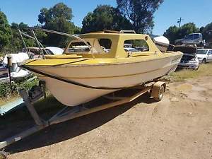 17 Ft boat
