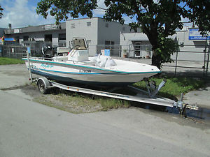 2004 Key Largo 18' with Suzuki 90 HP 4 stroke.