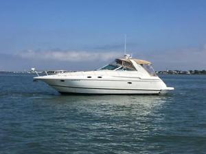 2001 Cruisers Yachts