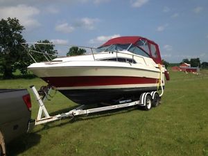 Sea Ray 230 Weekender Luxury Boat