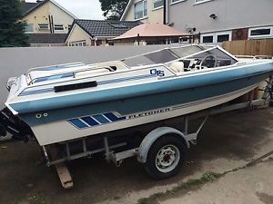 FLETCHER GTS ARROWSTREAK 3.0 INBOARD MERC CRUISER