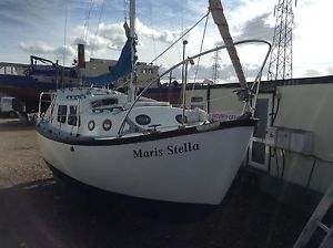 Husky motor sailor yacht