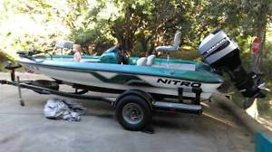 1998 Tracker nitro 700lx