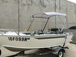 Brooker 410 Safari Boat
