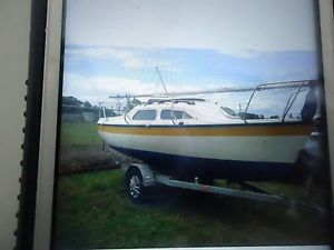 TRAILER SAILER YACHT TROPIC 5200