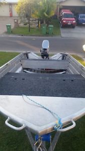 Quintrex Explorer 3.7 V Nose Punt