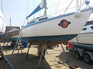 Tomahawk 25 sailing boat Volvo Penta