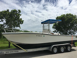 1988 Dusky 256 Forward Cuddy Open Fish
