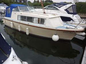 Elysian 27 for sale - inboard diesel - h+c - heating